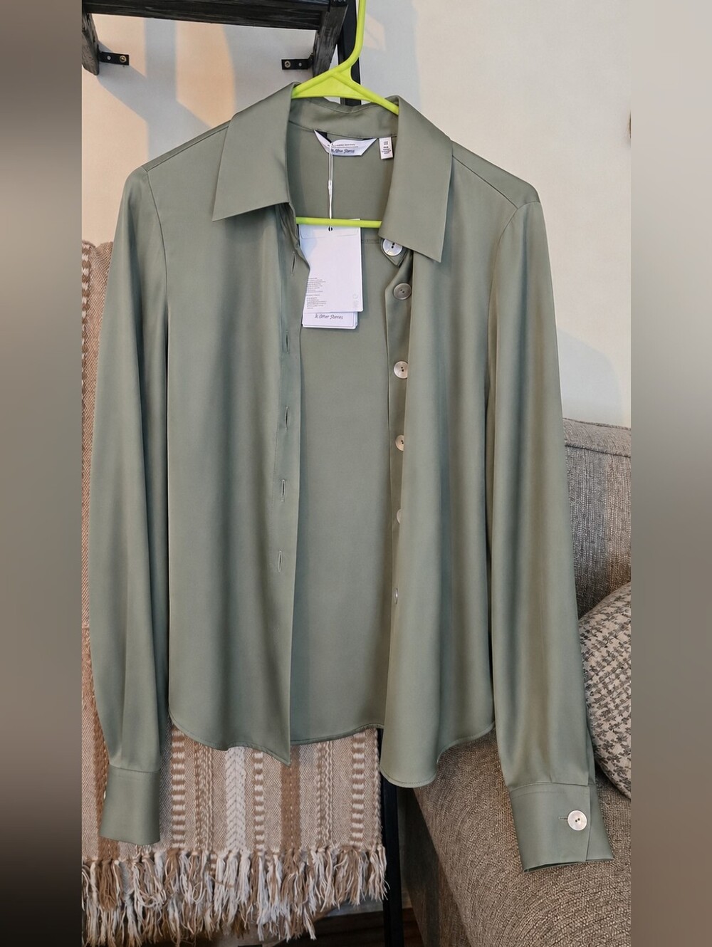 NWT & Other Stories Sage Green 100% Mulberry Silk Button Up Shirt Size 6